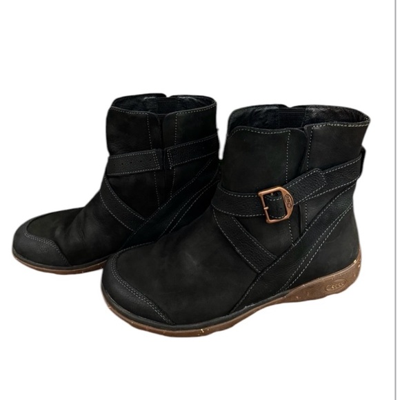 Chaco Shoes - Chaco Women’s Black Leather Boots Size 7